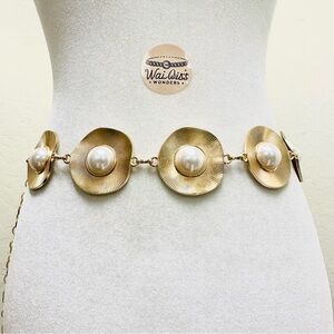 Gold tone pearl belt with brass chain and lobster clasp accessories